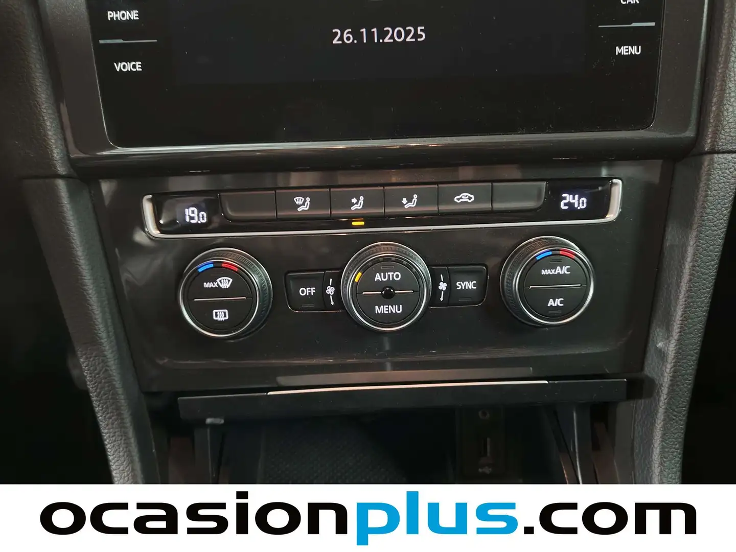 Foto Volkswagen Golf Volkswagen Golf Business 1.0 TSI (110 CV)