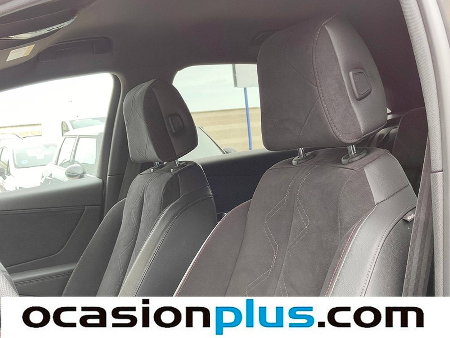 Foto DS DS 7 DS DS7 Crossback BlueHDi 130 Performance Line Auto (130 CV)