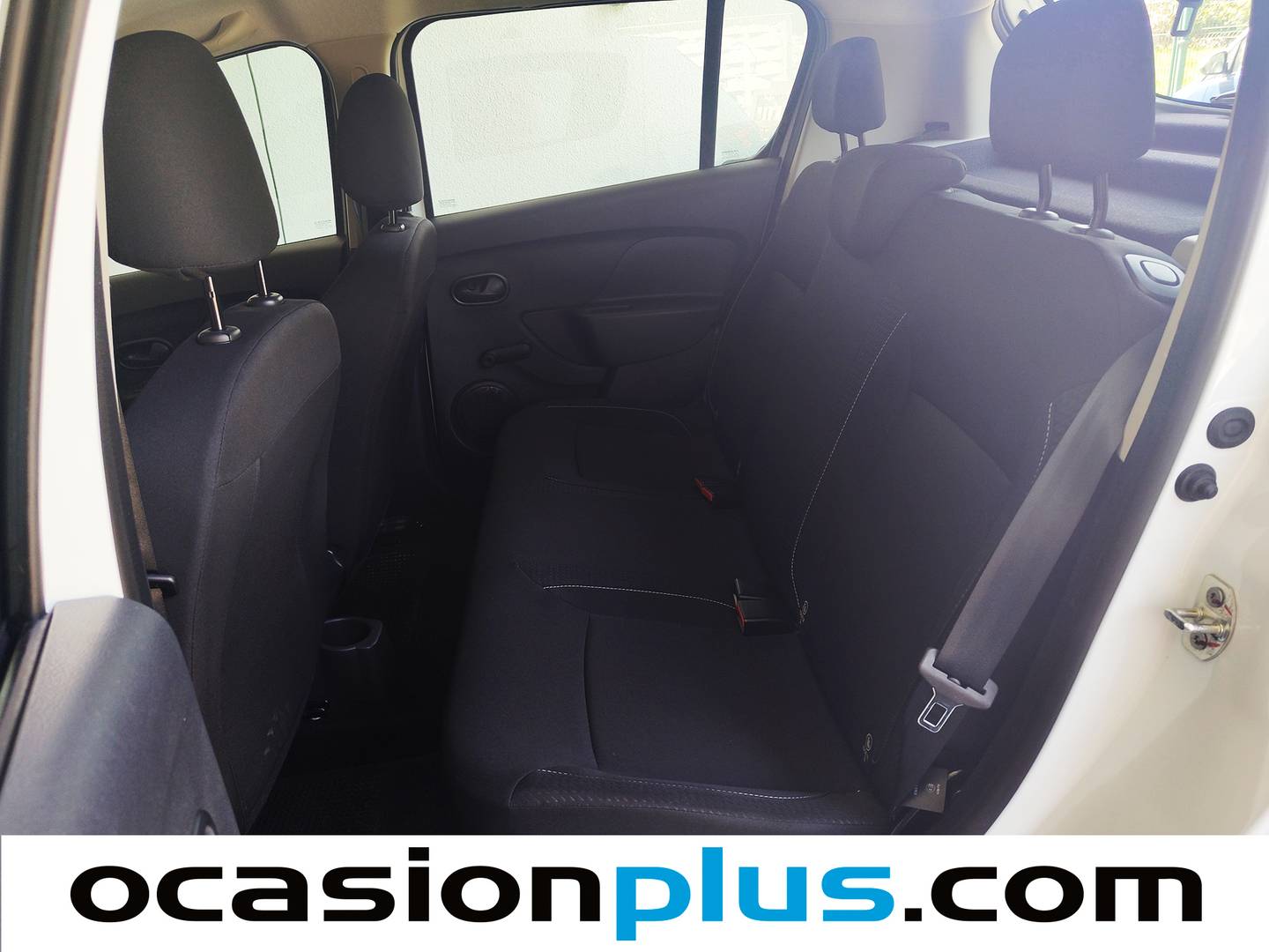 Foto asientos traseros Dacia Sandero Dacia Sandero Essential 1.0 (75 CV)