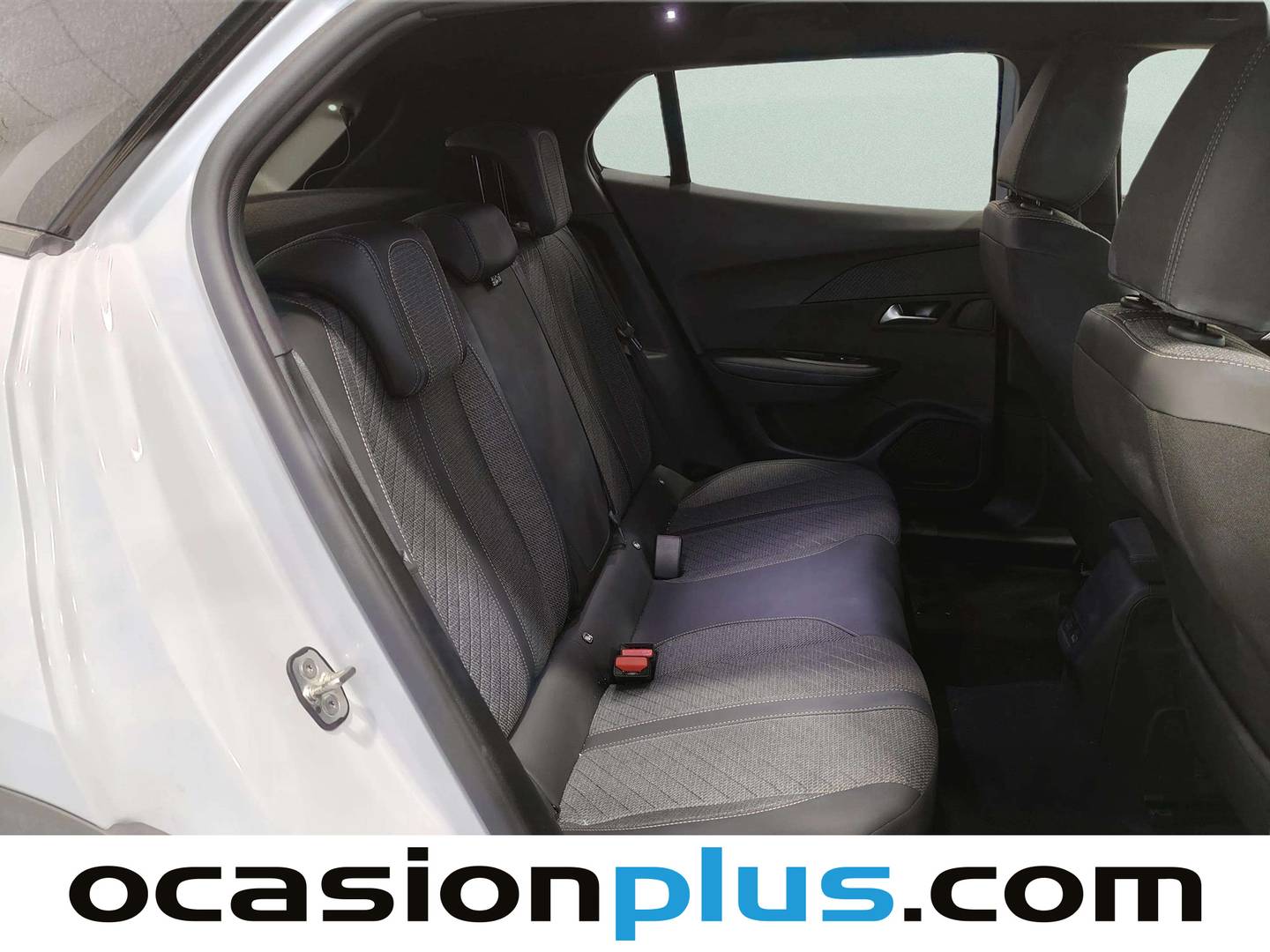 Peugeot 2008 Peugeot 2008 Allure Hybrid eDCS6 (145 CV) al mejor precio