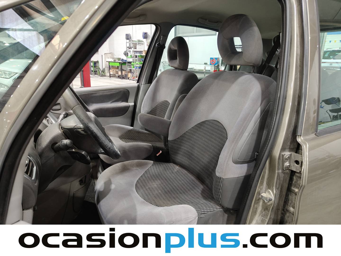 Foto asientos delanteros Citroën Xsara Picasso Citroën Xsara Picasso 1.6 HDI SX (92 CV)