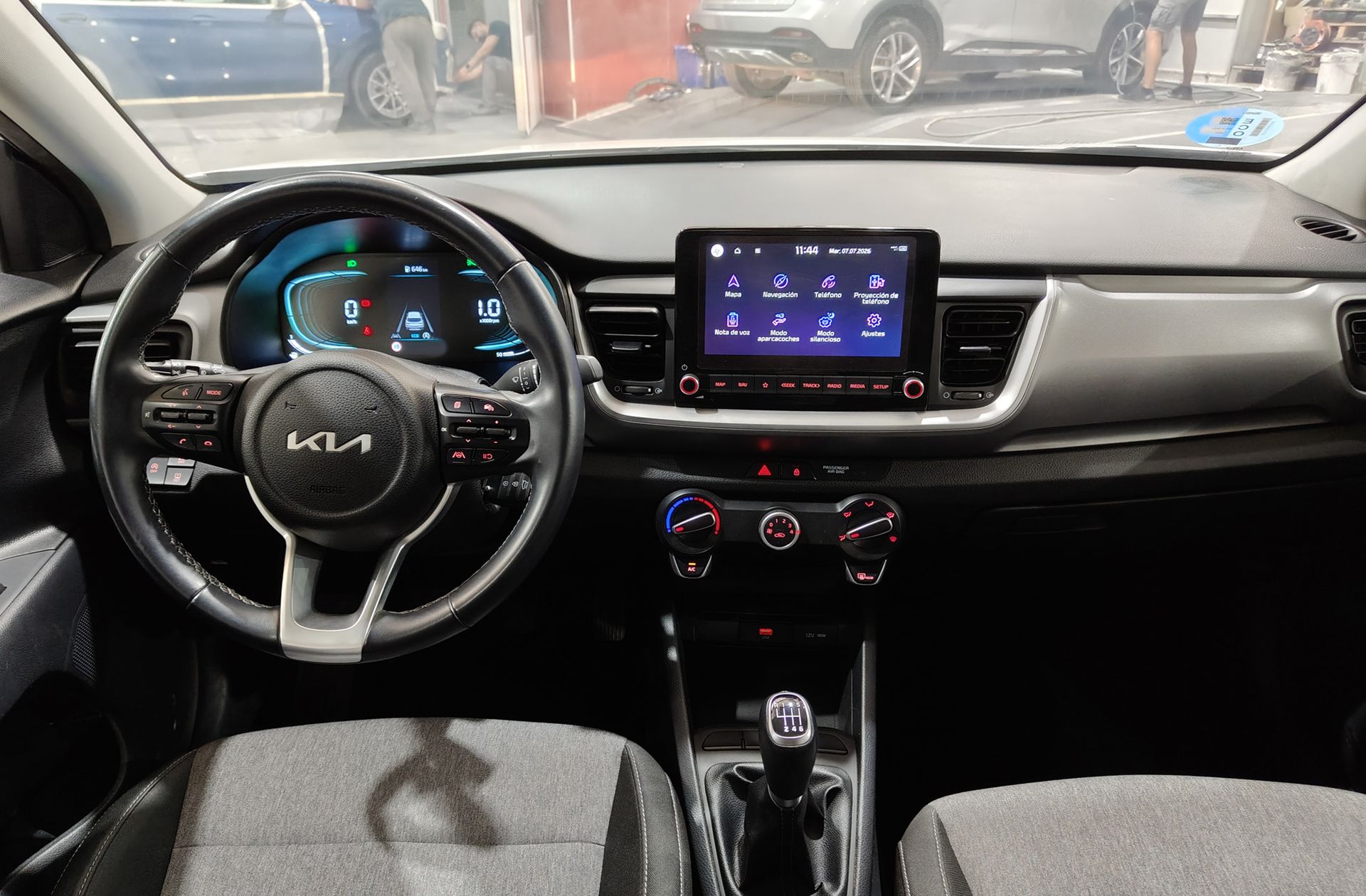 Kia Stonic 1.0 T-GDi MHEV Concept - foto 6