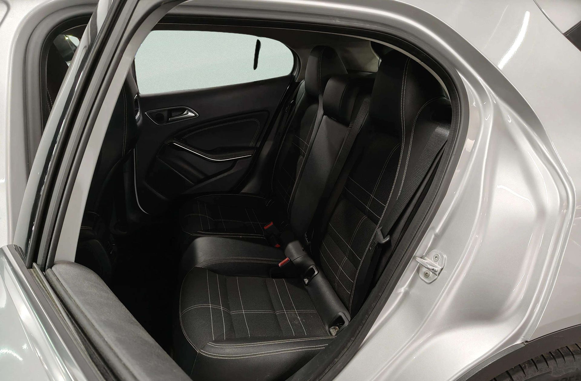 Mercedes-Benz GLA 220 d Style - foto 11