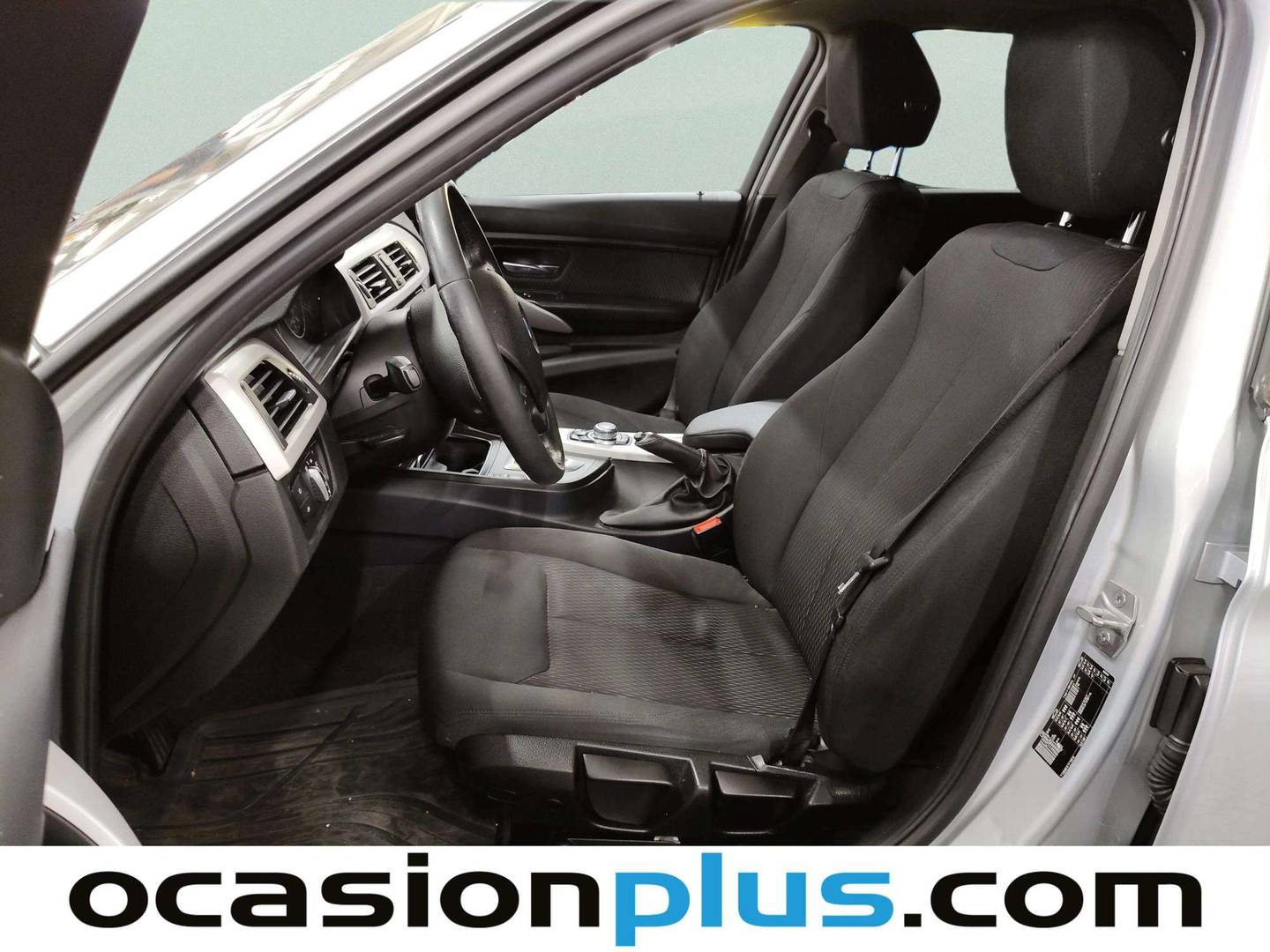 Foto asientos delanteros BMW Serie 3 BMW Serie 3 318d Touring (150 CV)