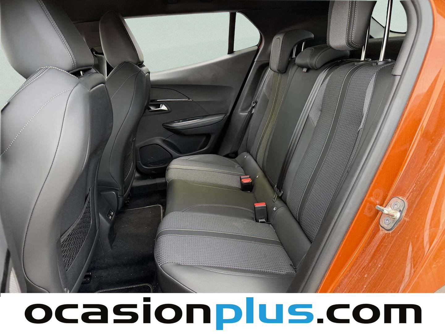 Foto asientos traseros Peugeot 2008 Peugeot 2008 PureTech 130 S&S GT (130 CV)