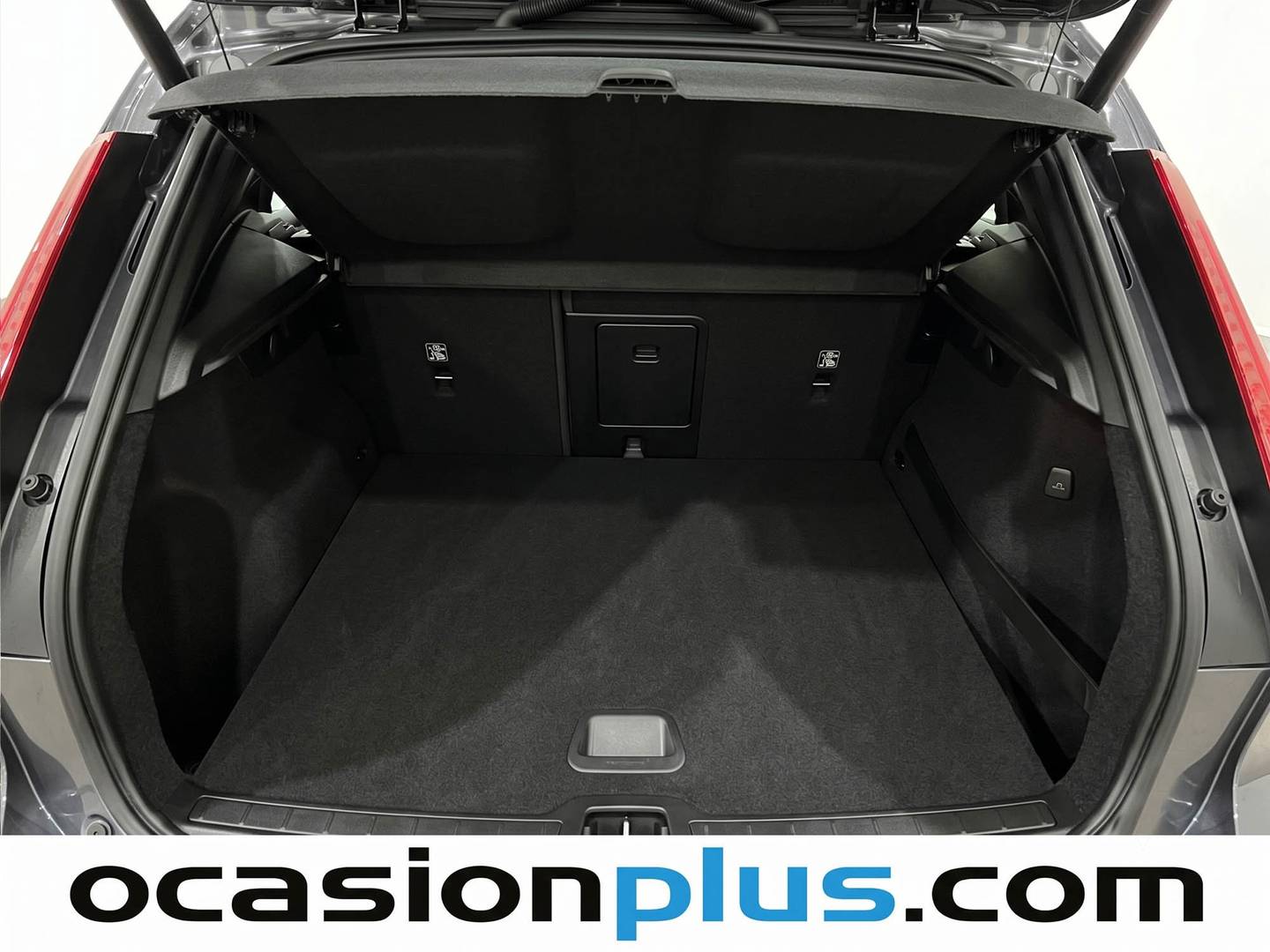 Fotos maletero Volvo XC40 Volvo XC40 T4 Momentum Auto (190 CV)
