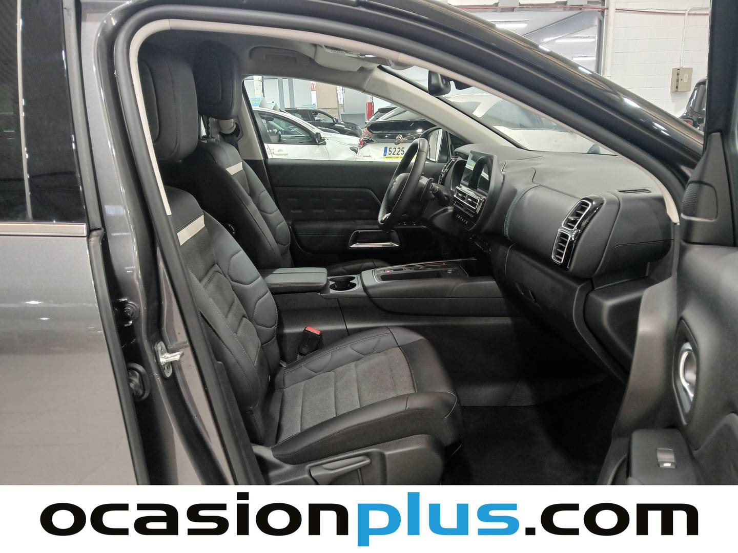 Foto Citroën C5 Aircross Citroen C5 Aircross Plug-in Hybrid 180 Plus e-EAT8 (180 CV)