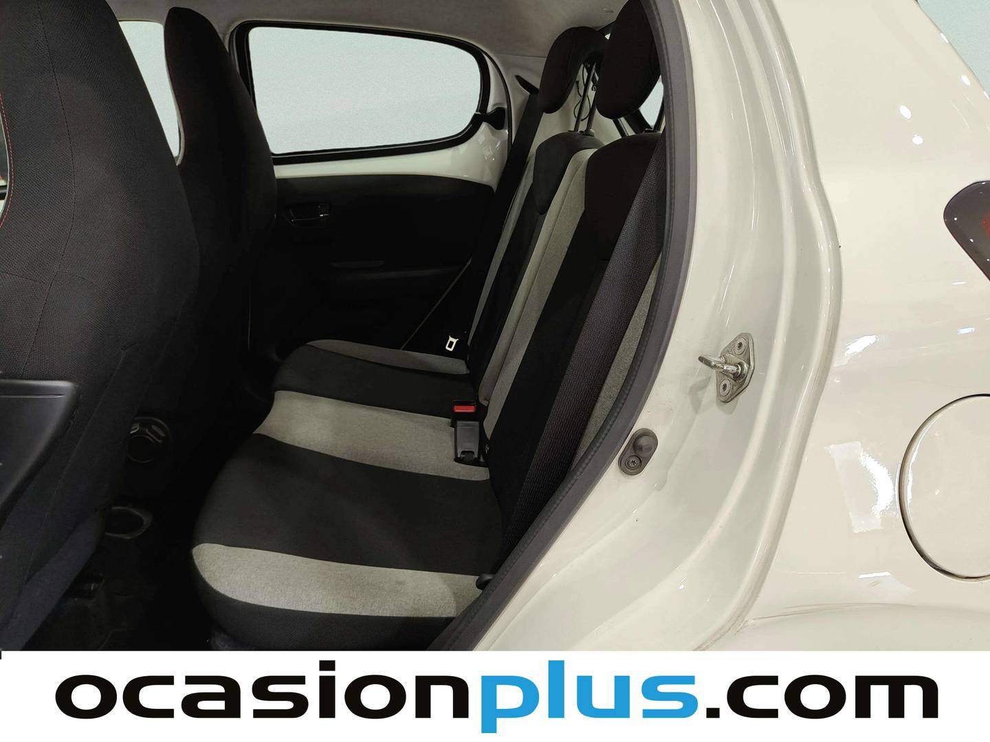 Foto asientos traseros Citroën C1 Citroën C1 PureTech 82 City Edition (82 CV)