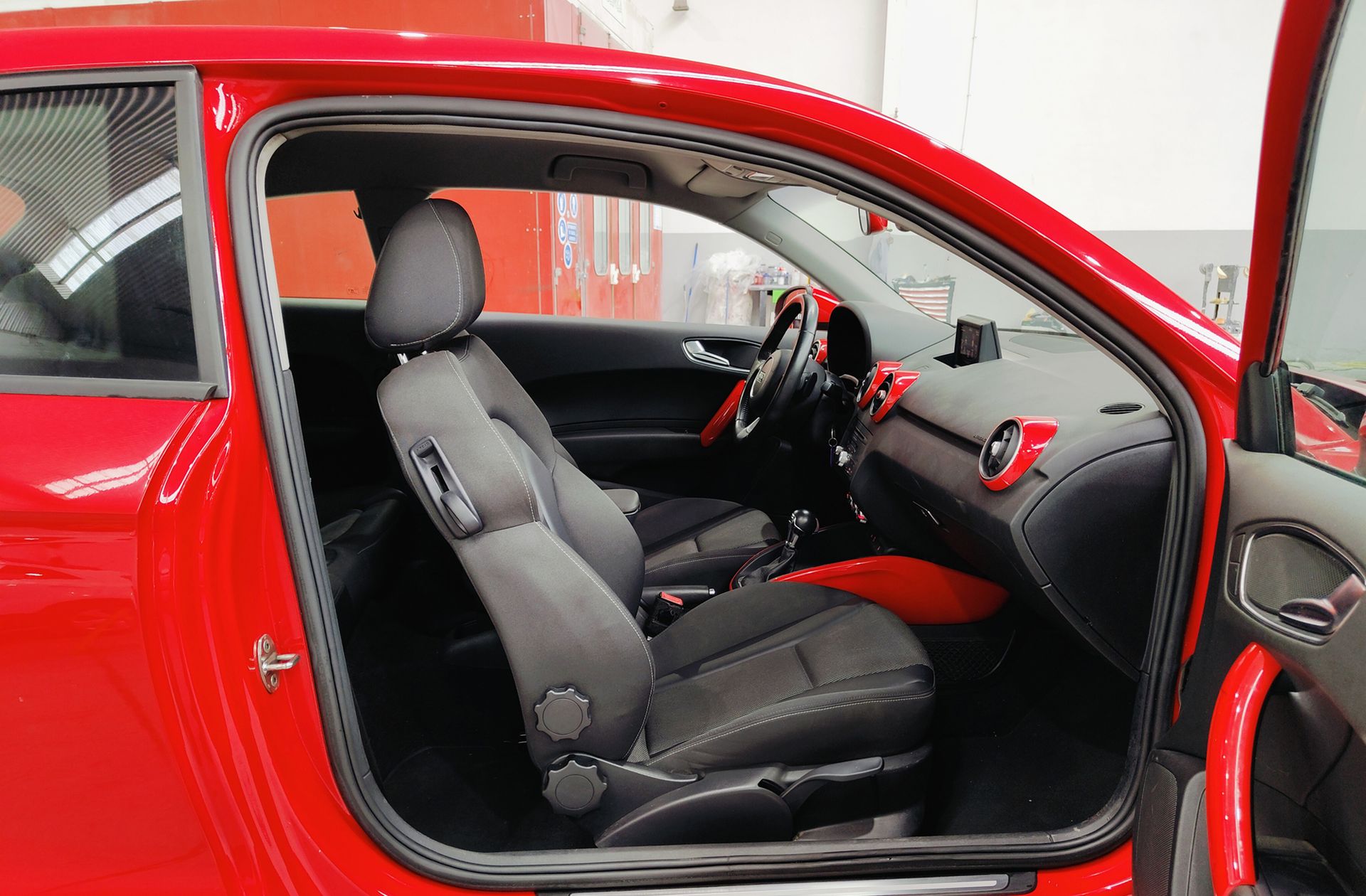 Audi A1 Ambition 1.6 TDI S tronic - foto 17