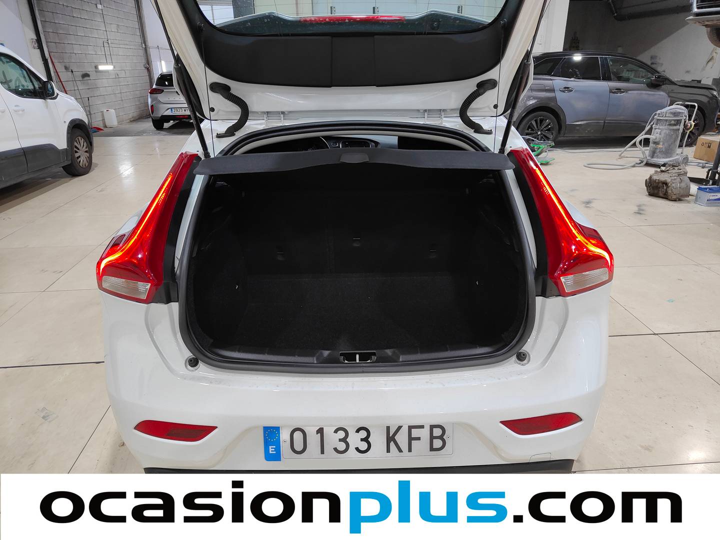 Fotos maletero Volvo V40 Volvo V40 T2 Kinetic (122 CV)