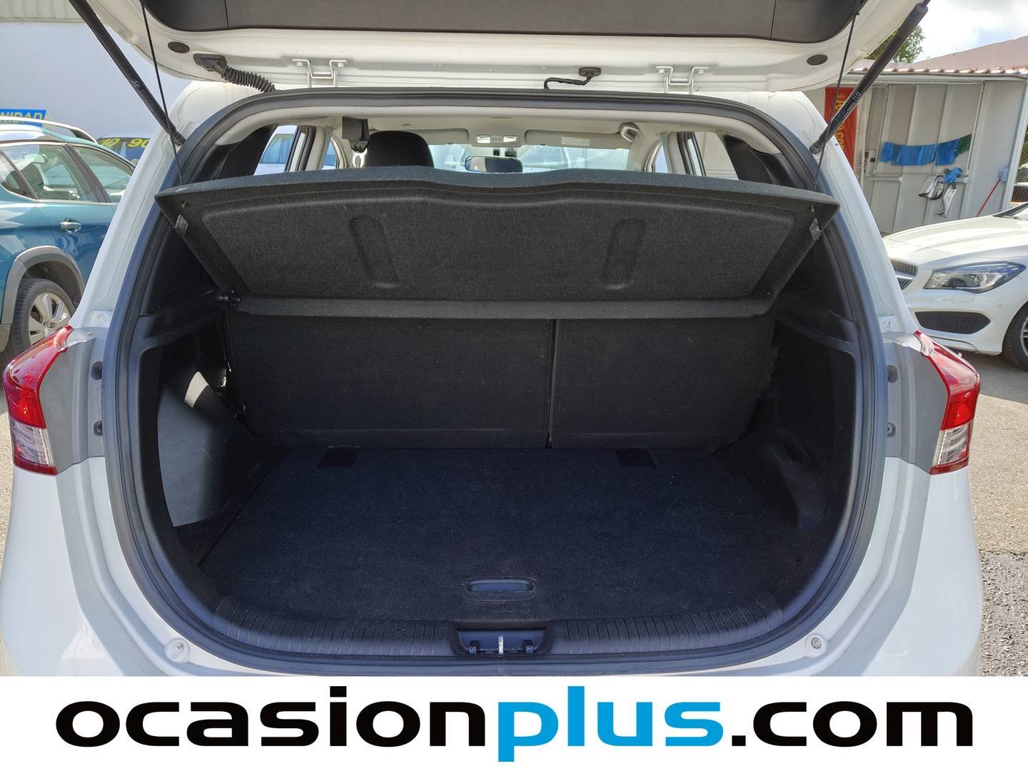 Fotos maletero Hyundai ix20 Hyundai ix20 1.6 CRDI Bluedrive Tecno (115 CV)
