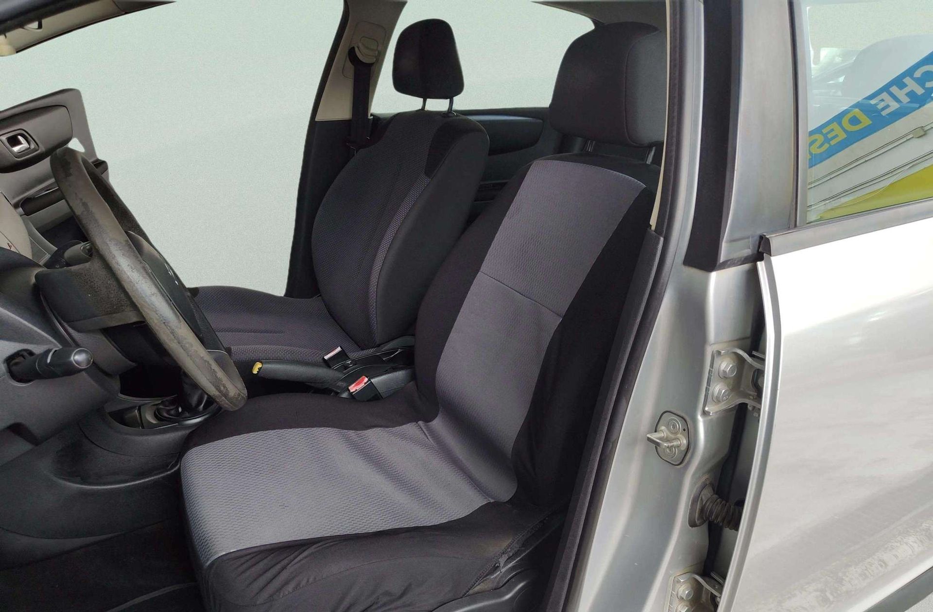 Citroën C4 1.6 HDi LX - foto 8