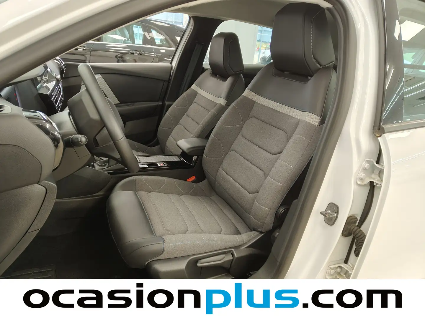 Foto Citroën C4 Citroen C4 PureTech 130 S&S 6v Plus (131 CV)