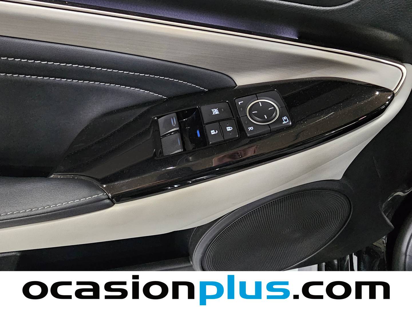 Lexus RC Lexus RC 300h Executive Navigation (223 CV) híbrido