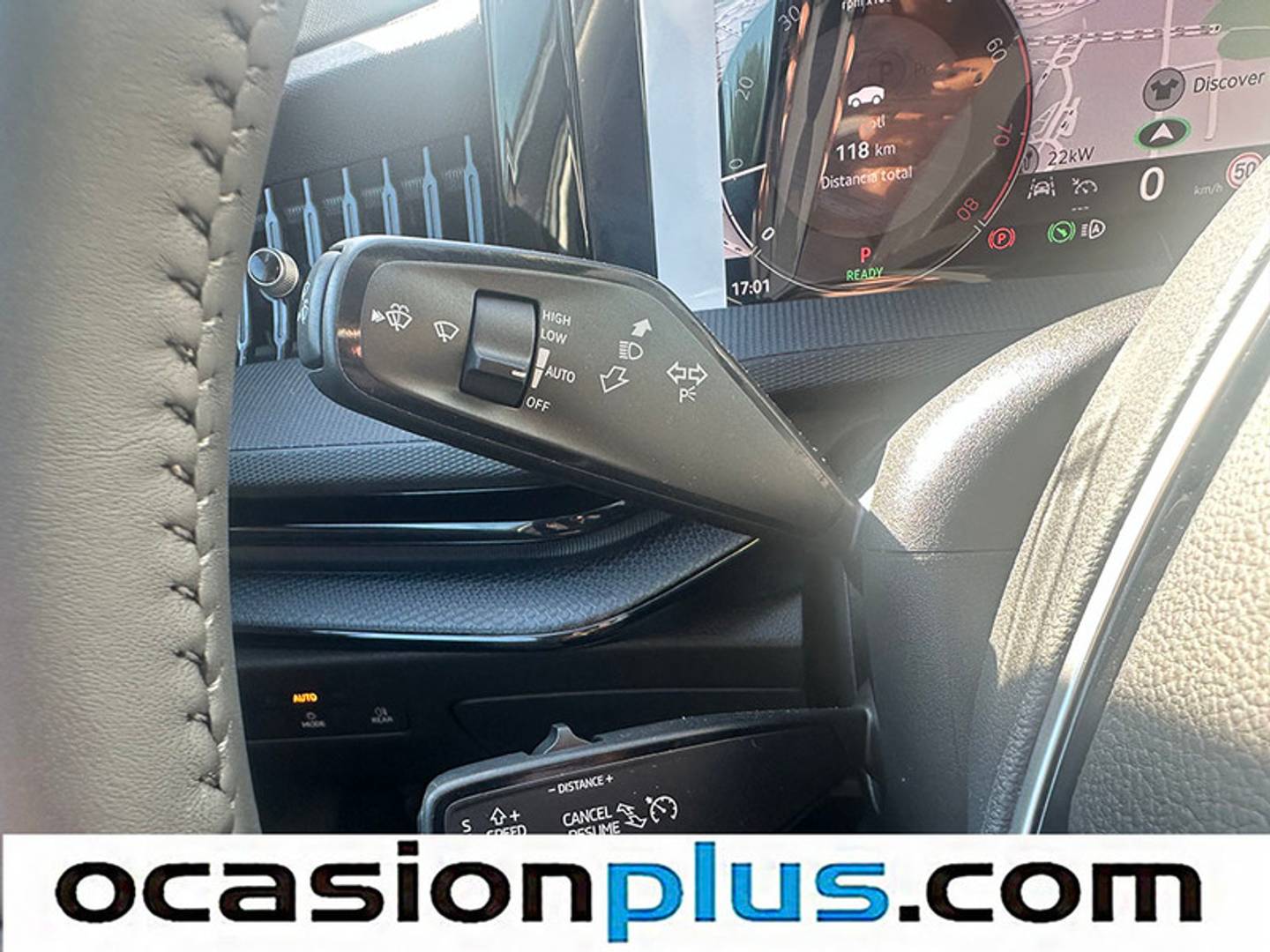 Foto Skoda Superb Skoda Superb 1.5 TSI m-HEV Essence DSG (150 CV)