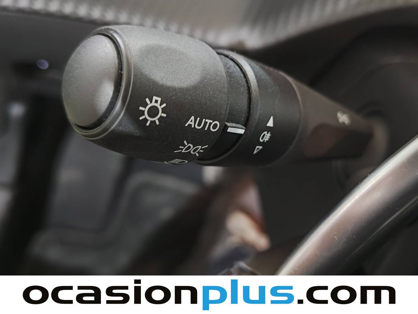 Peugeot 208 Peugeot 208 Allure Hybrid eDCS6 (100 CV) 2025