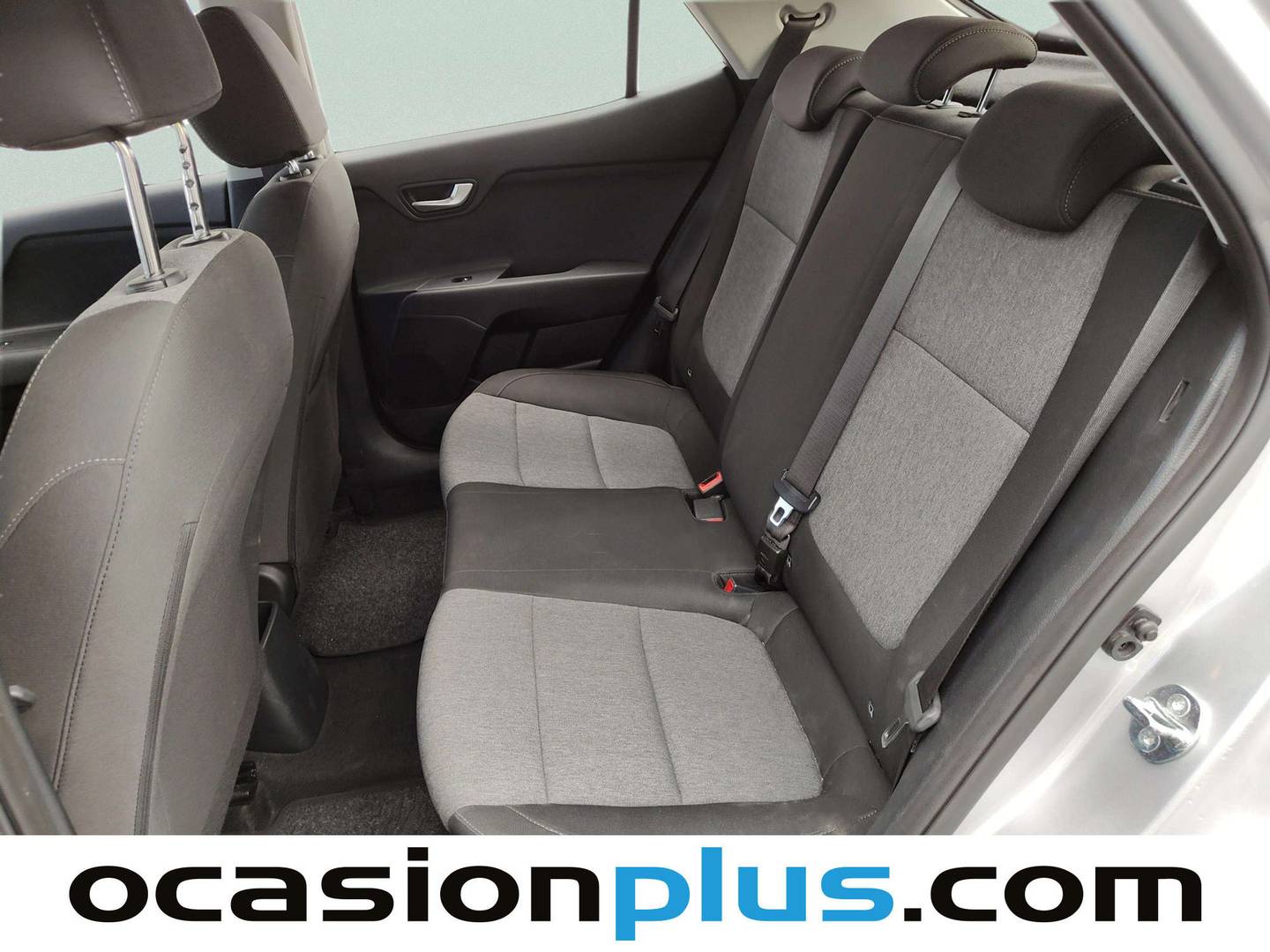 Foto asientos traseros KIA Stonic KIA Stonic 1.2 DPi Drive (79 CV)