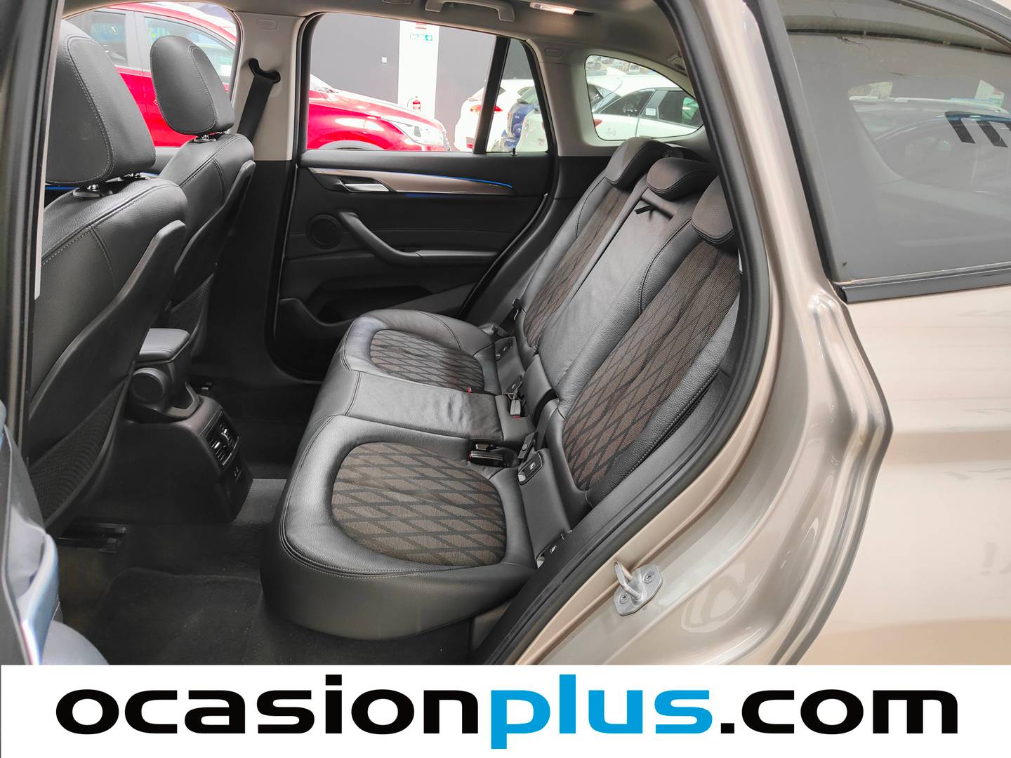 Foto asientos traseros BMW X1 BMW X1 xDrive25e (220 CV)