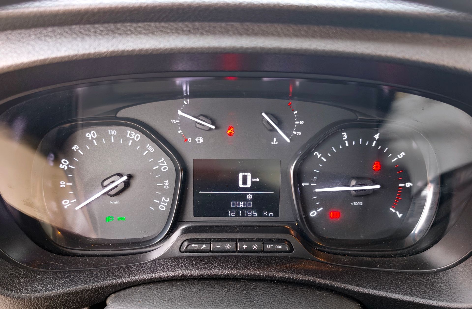 Peugeot Expert BlueHDi 100 Long - foto 22