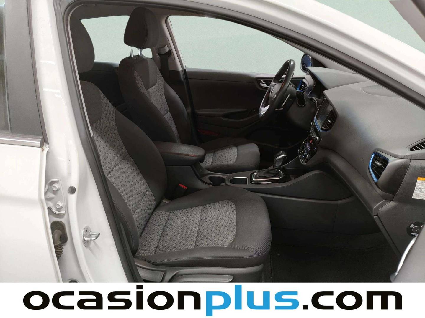 Hyundai IONIQ Hyundai Ioniq 1.6 GDI PHEV Tecno DCT (141 CV) automático