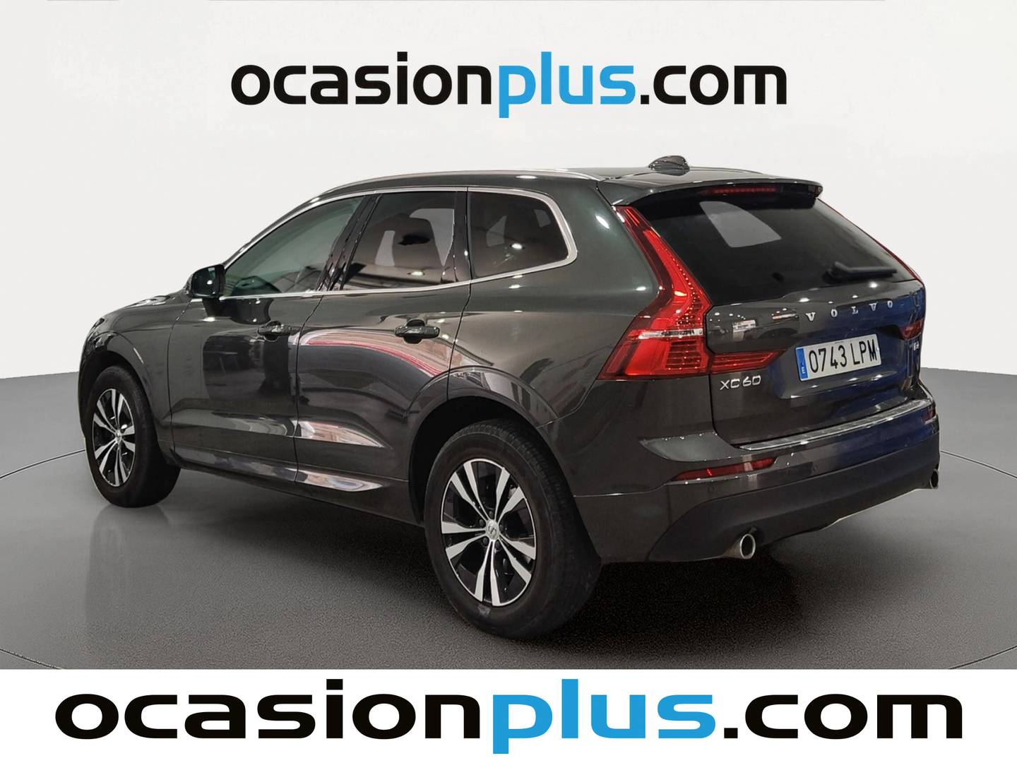 Foto trasera Volvo XC60 Volvo XC60 B4 D Momentum Pro Auto (197 CV) izquierda