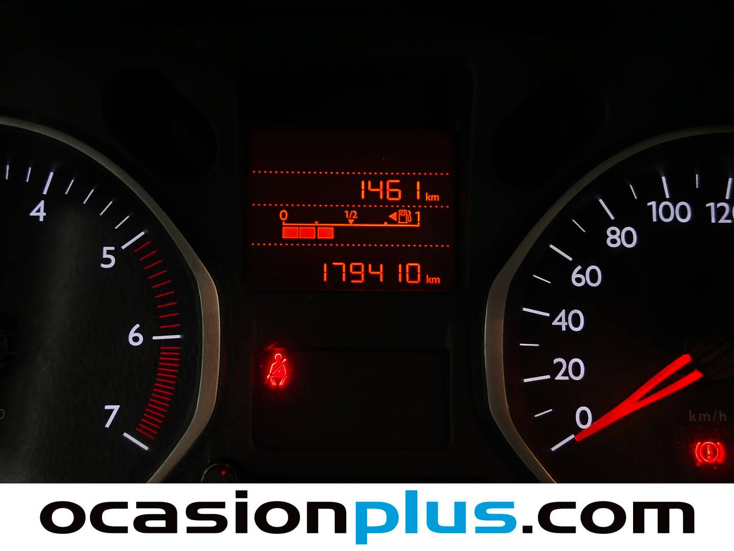 Foto Citroën C-Elysée Citroen C-Elysee BlueHDi 100 Exclusive (100 CV)