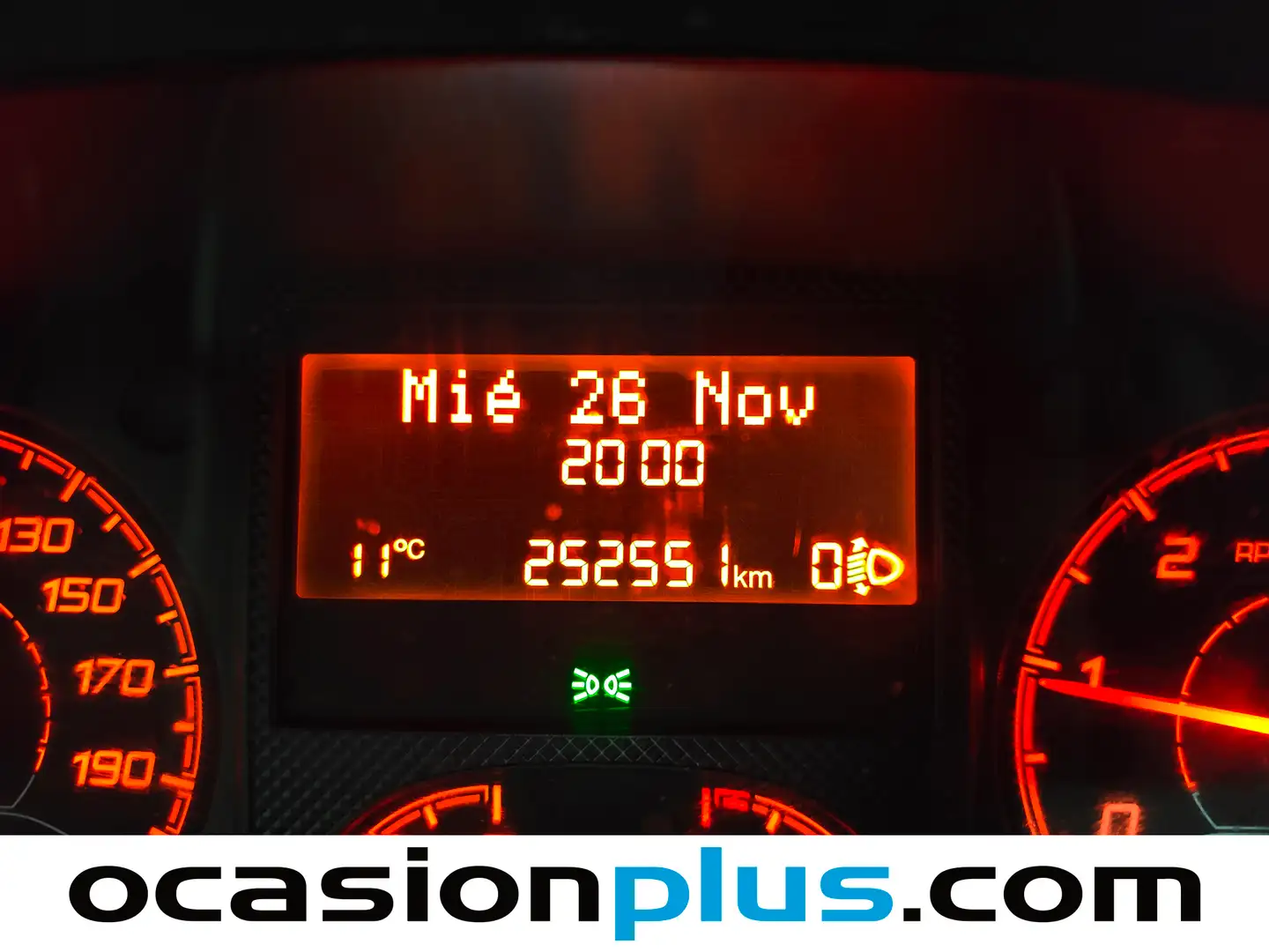 Foto Citroën Jumper Citroen Jumper BlueHDi 130 35 L3H2 (131 CV)