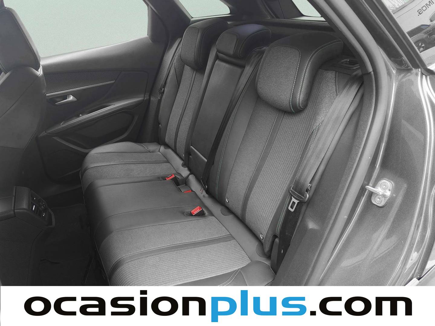 Foto asientos traseros Peugeot 3008 Peugeot 3008 PureTech 130 S&S Allure (130 CV)