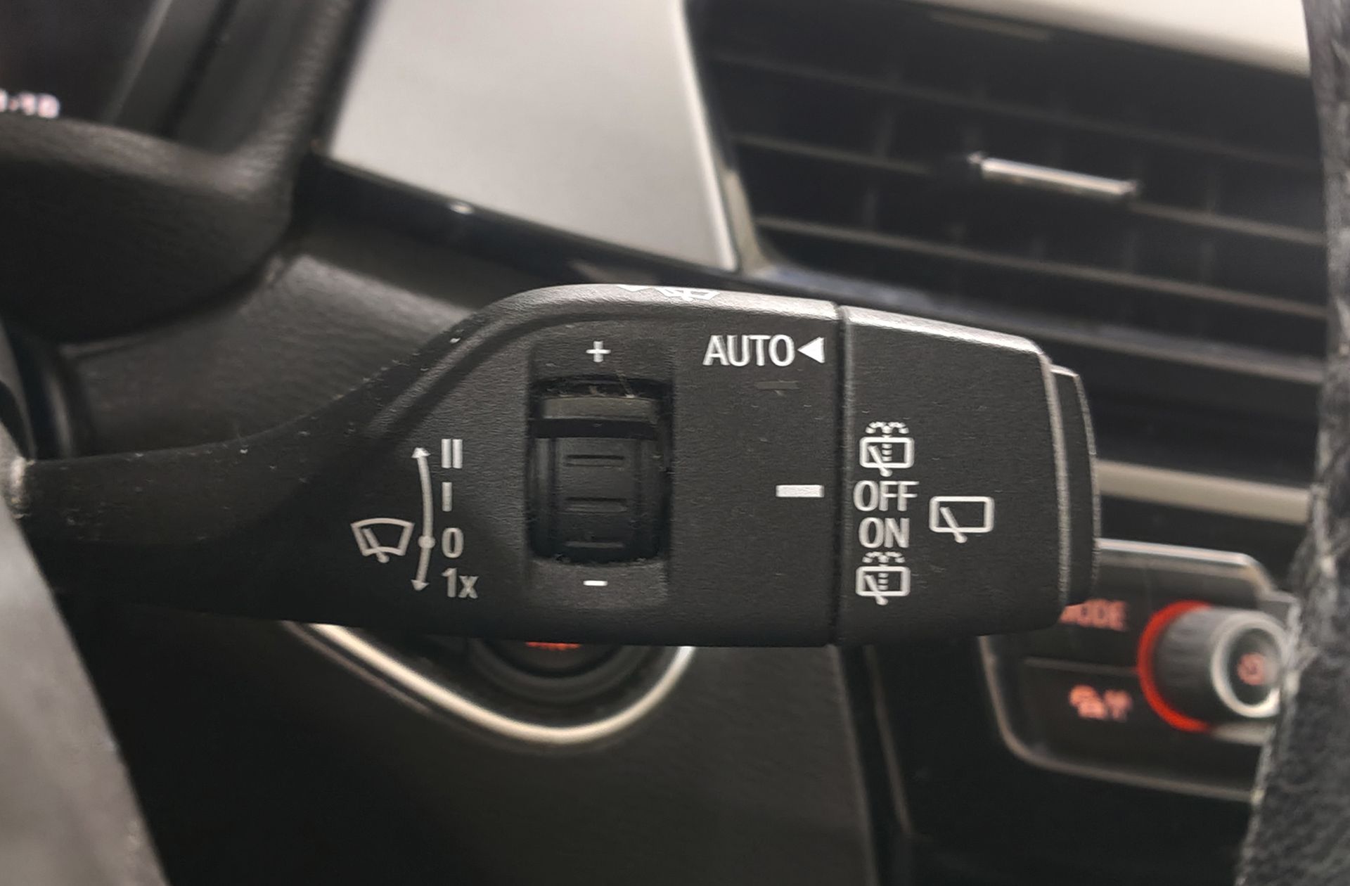 BMW X1 sDrive18d - foto 31