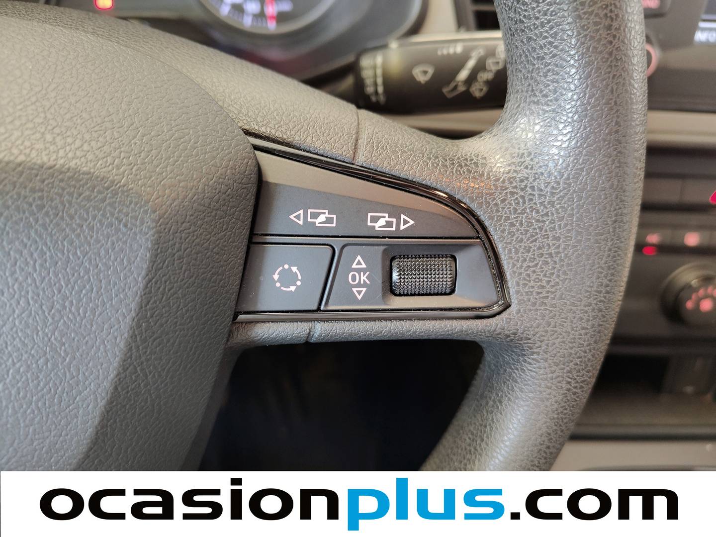 Equipamiento del Seat León Seat León 1.6 TDI S&S Reference (110 CV)
