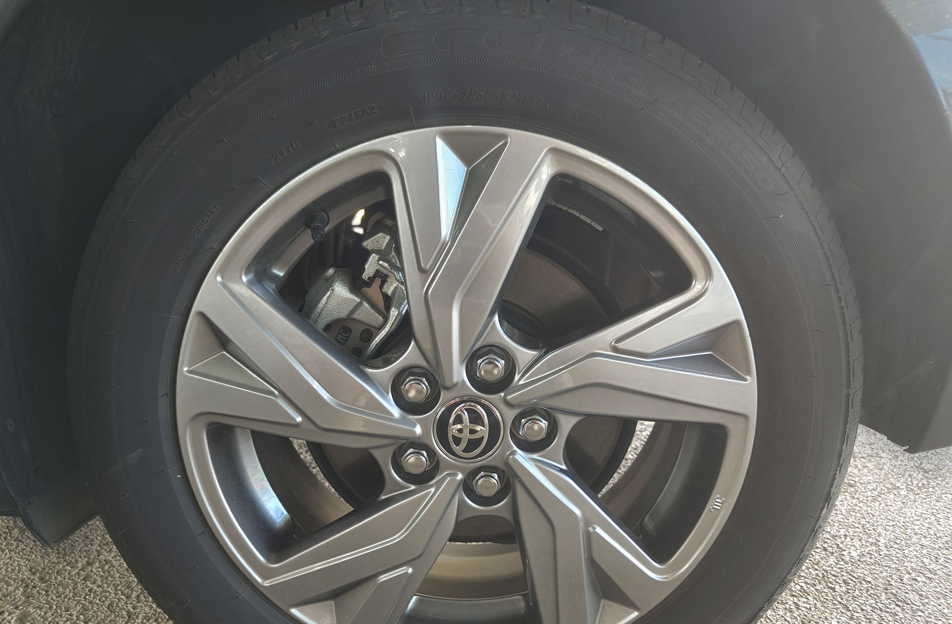 Toyota Yaris 120H Active Plus - foto 25