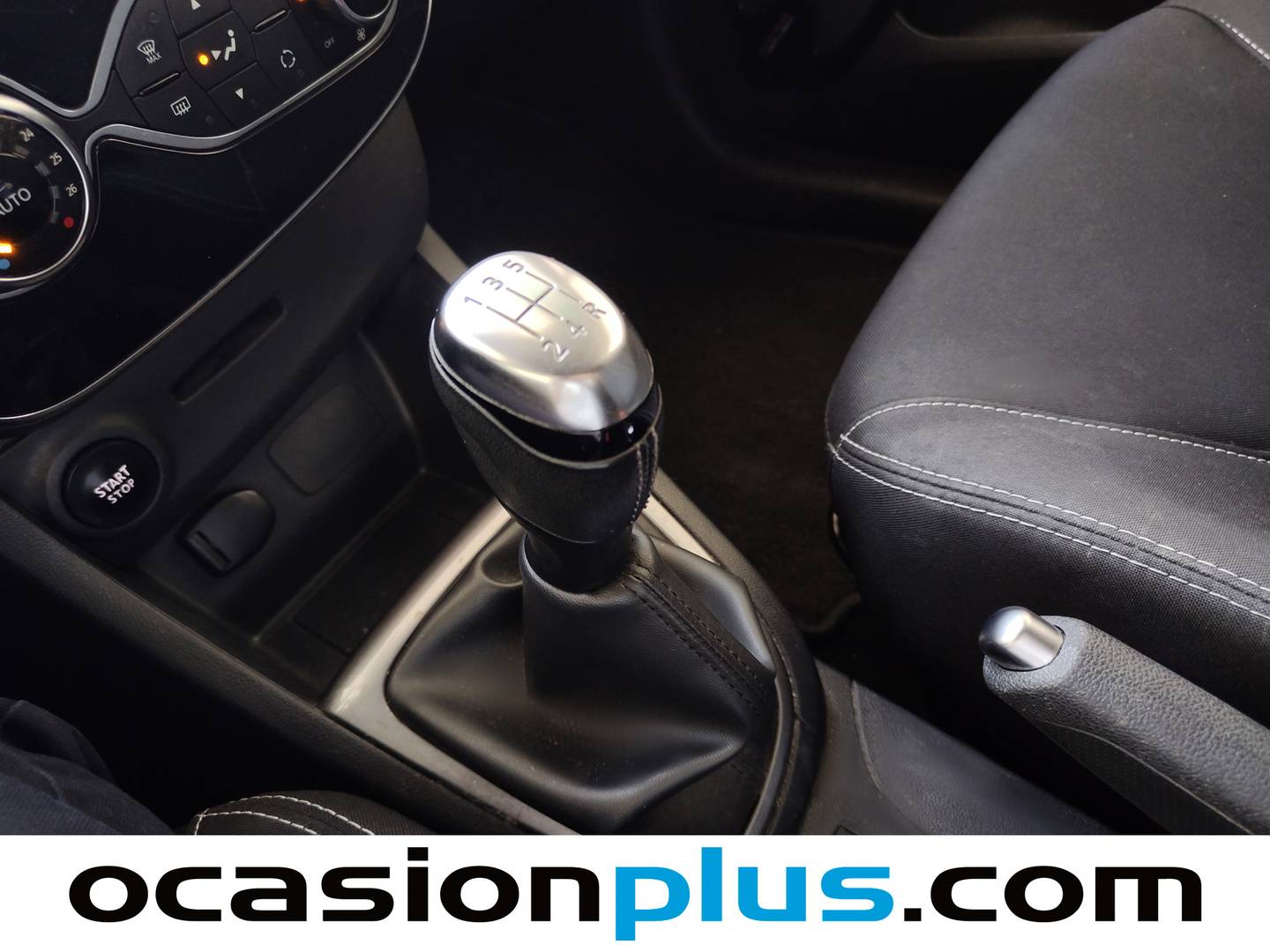 Renault Clio Renault Clio Clio Limited 1.2 16v (75 CV) de segunda mano