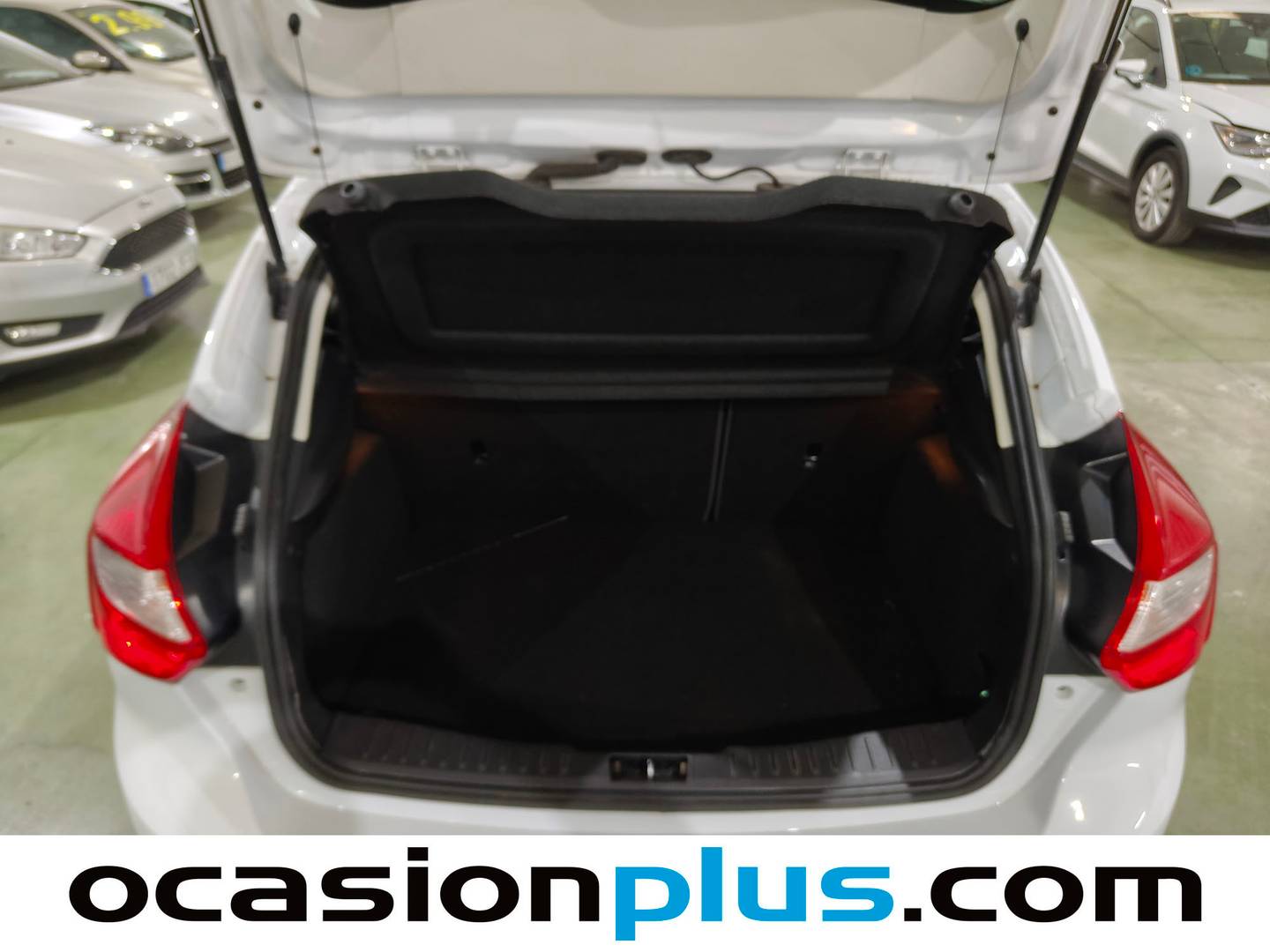 Fotos maletero Ford Focus Ford Focus 1.6 TDCi Urban (95 CV)