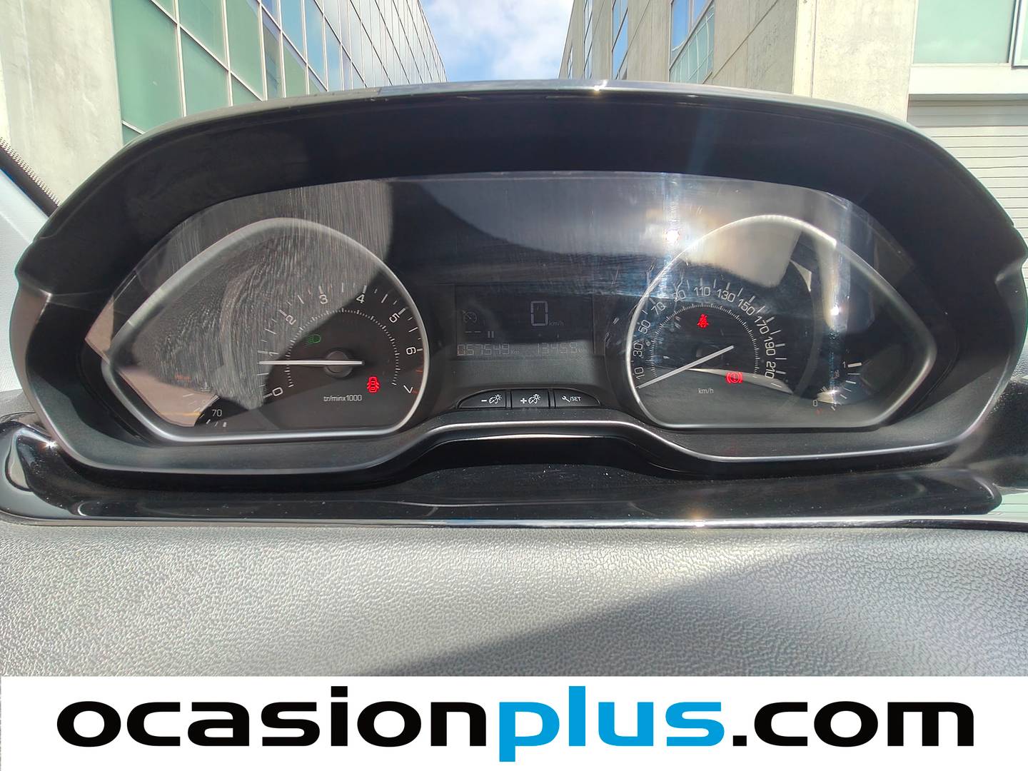 Peugeot 208 Peugeot 208 PureTech Signature (82 CV) de segunda mano