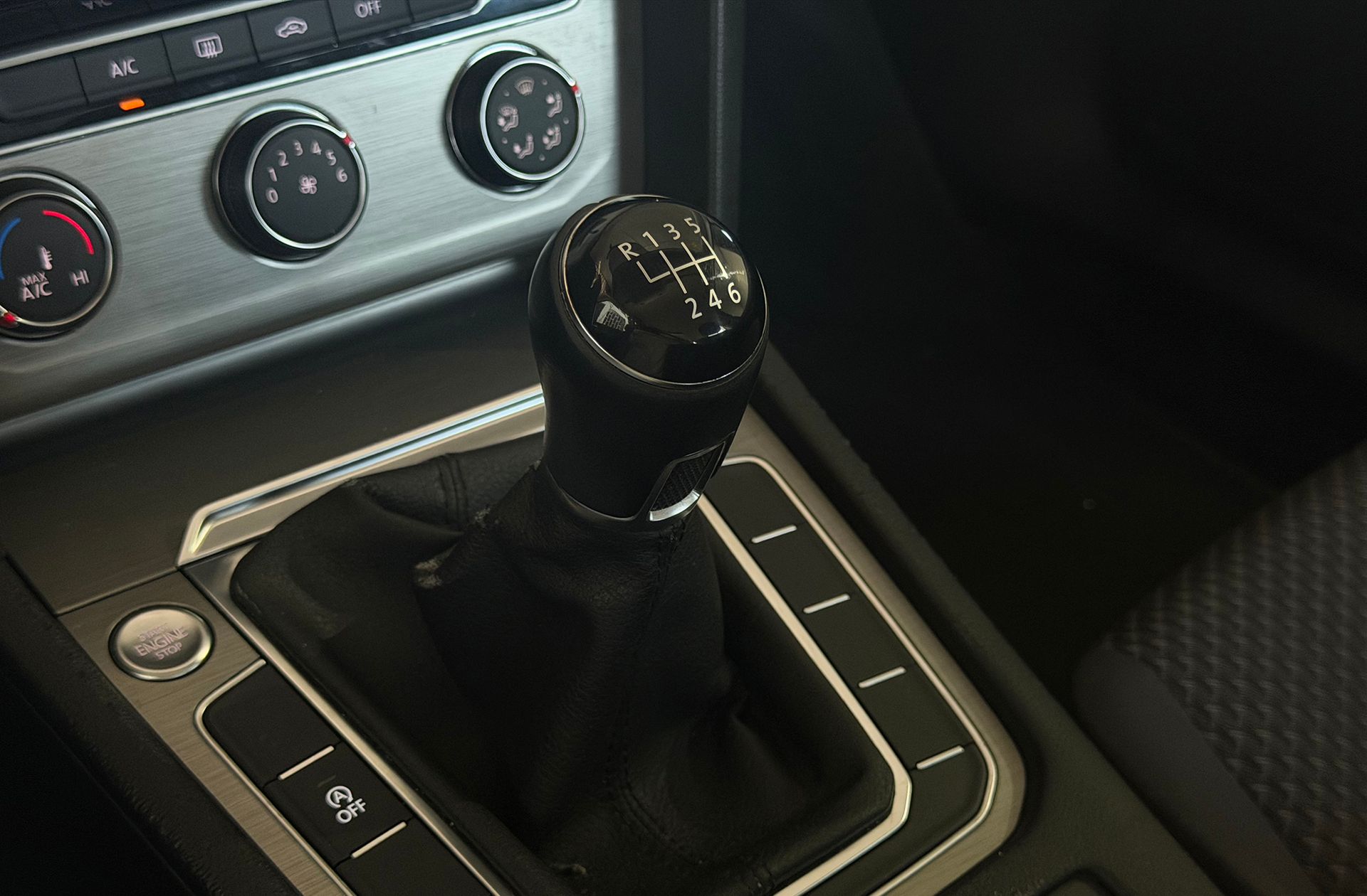Volkswagen Passat Variant Edition 1.6 TDI BMT - foto 5
