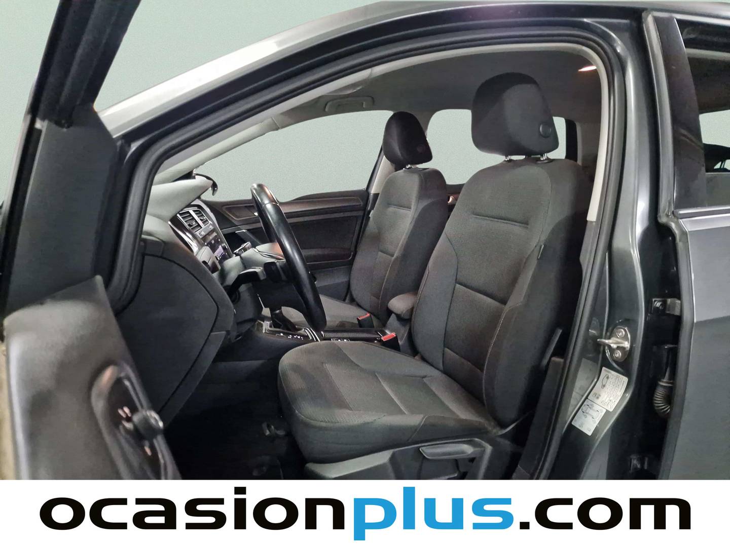 Foto asientos delanteros Volkswagen Golf Volkswagen Golf Advance 1.6 TDI (115 CV) DSG