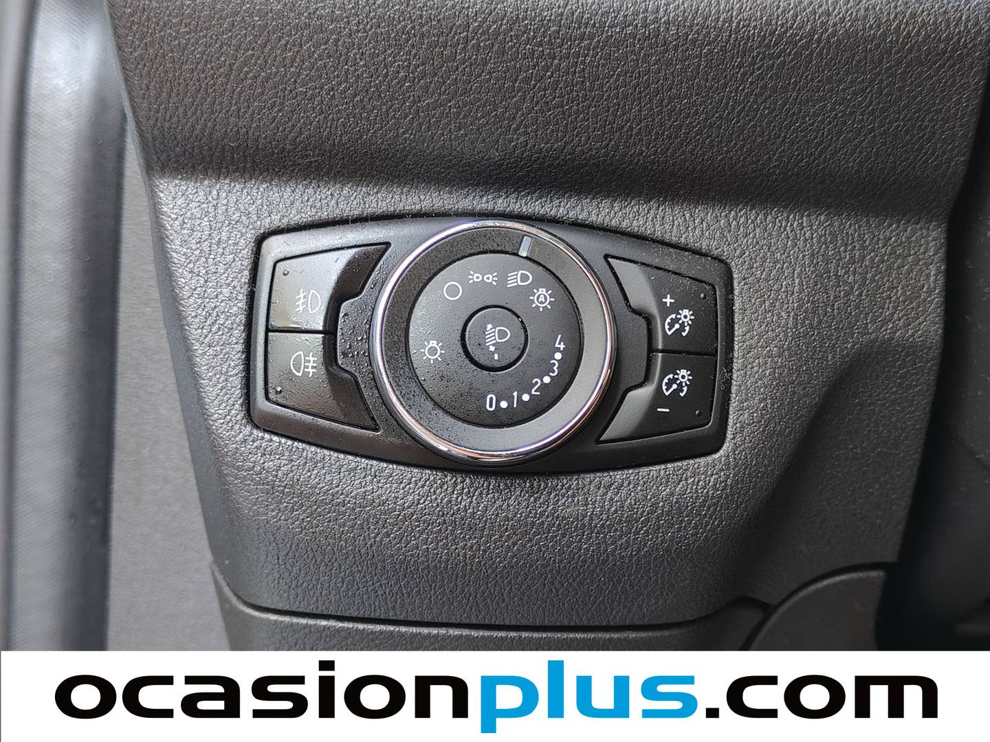 Extras y acabados del Ford Tourneo Courier Ford Tourneo Courier 1.5 TDCi Trend (95 CV)