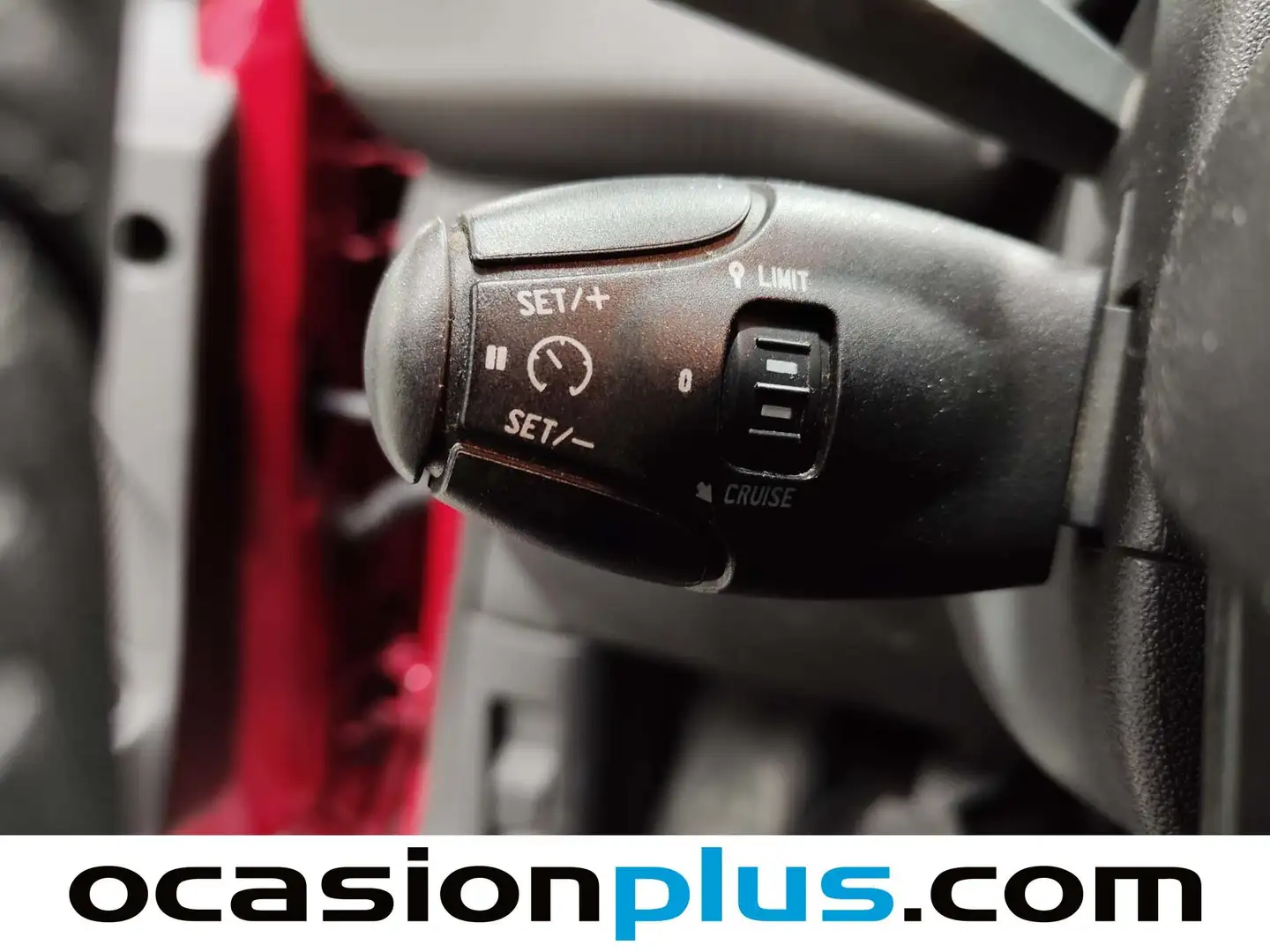 Foto Peugeot 2008 Peugeot 2008 PureTech Signature  (82 CV)