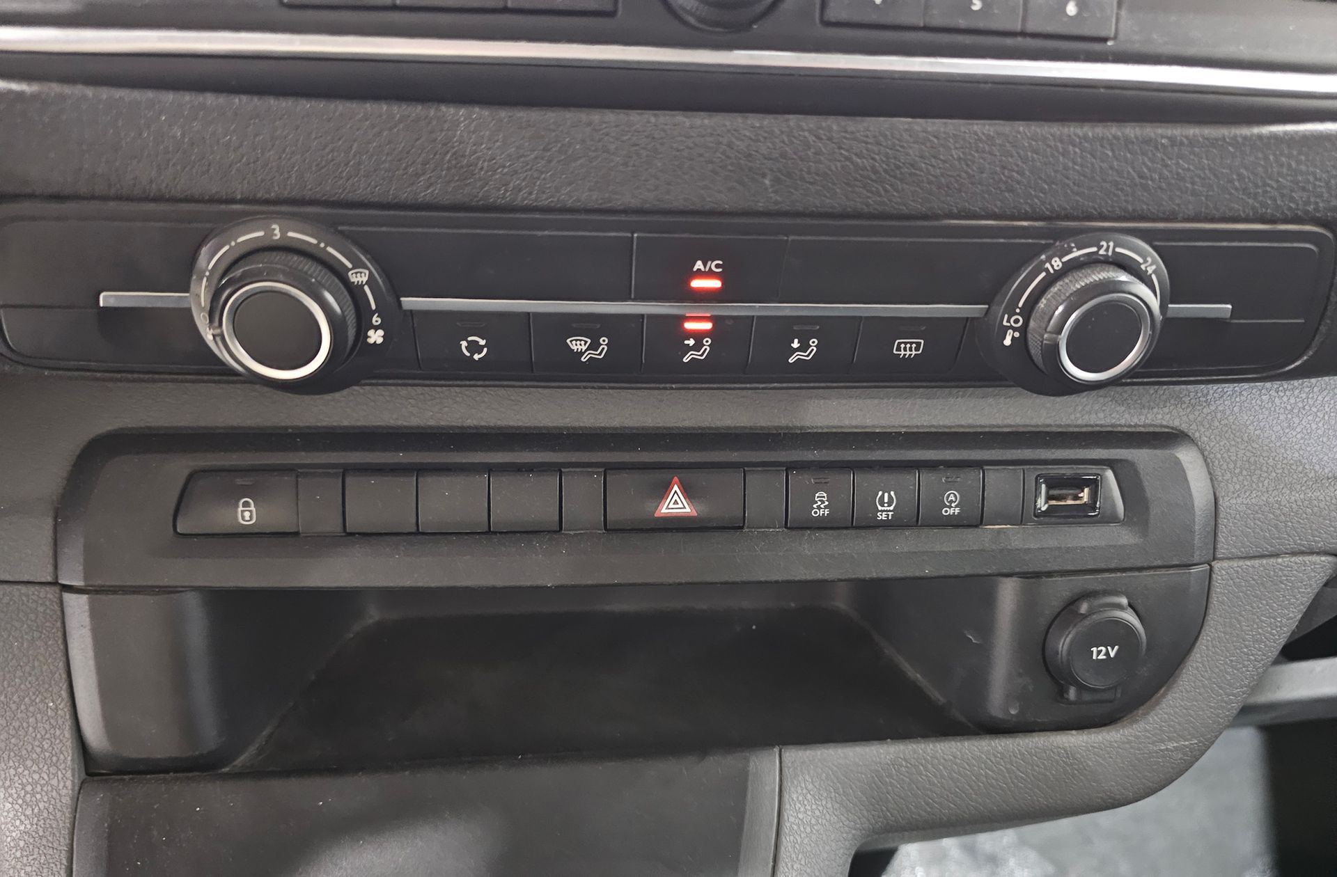 Citroën Jumpy Combi BlueHDi 120 Talla M Confort - foto 22
