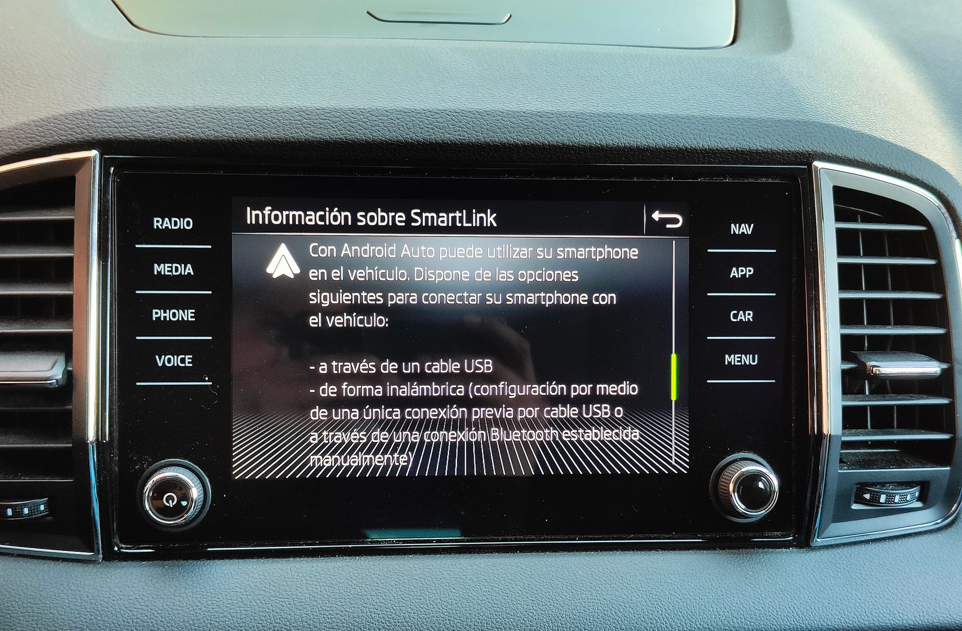 Škoda Karoq 1.5 TSI ACT Ambition DSG - foto 8