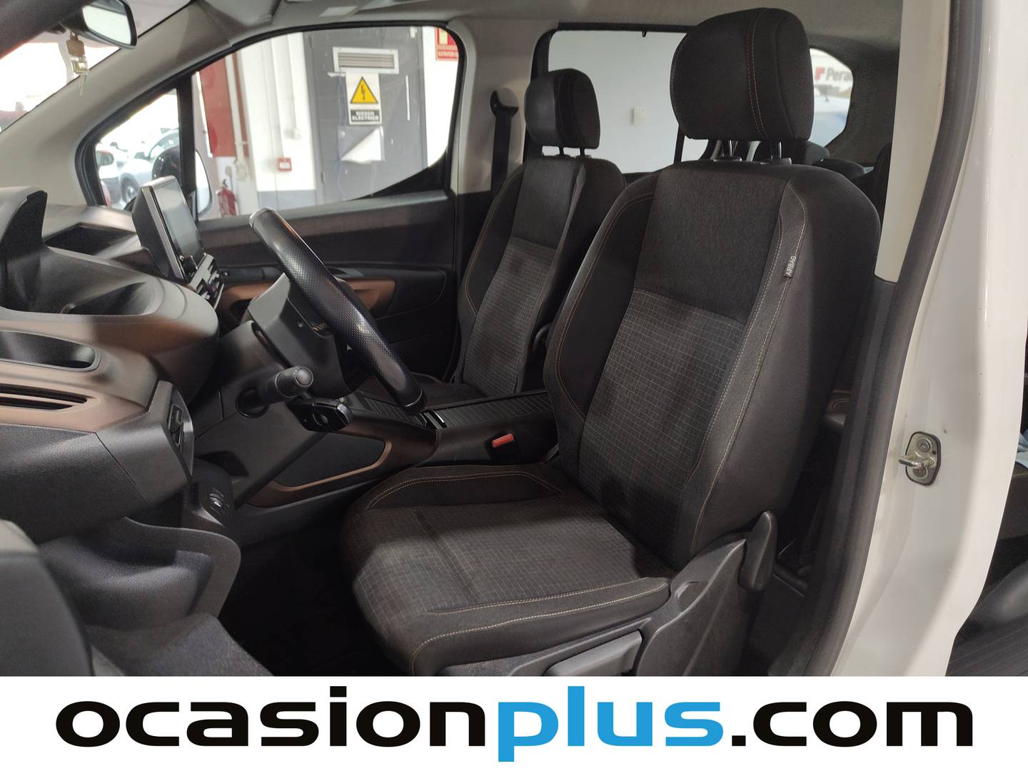 Foto asientos delanteros Peugeot Rifter Peugeot Rifter BlueHDi 130 GT Line Standard (130 CV)