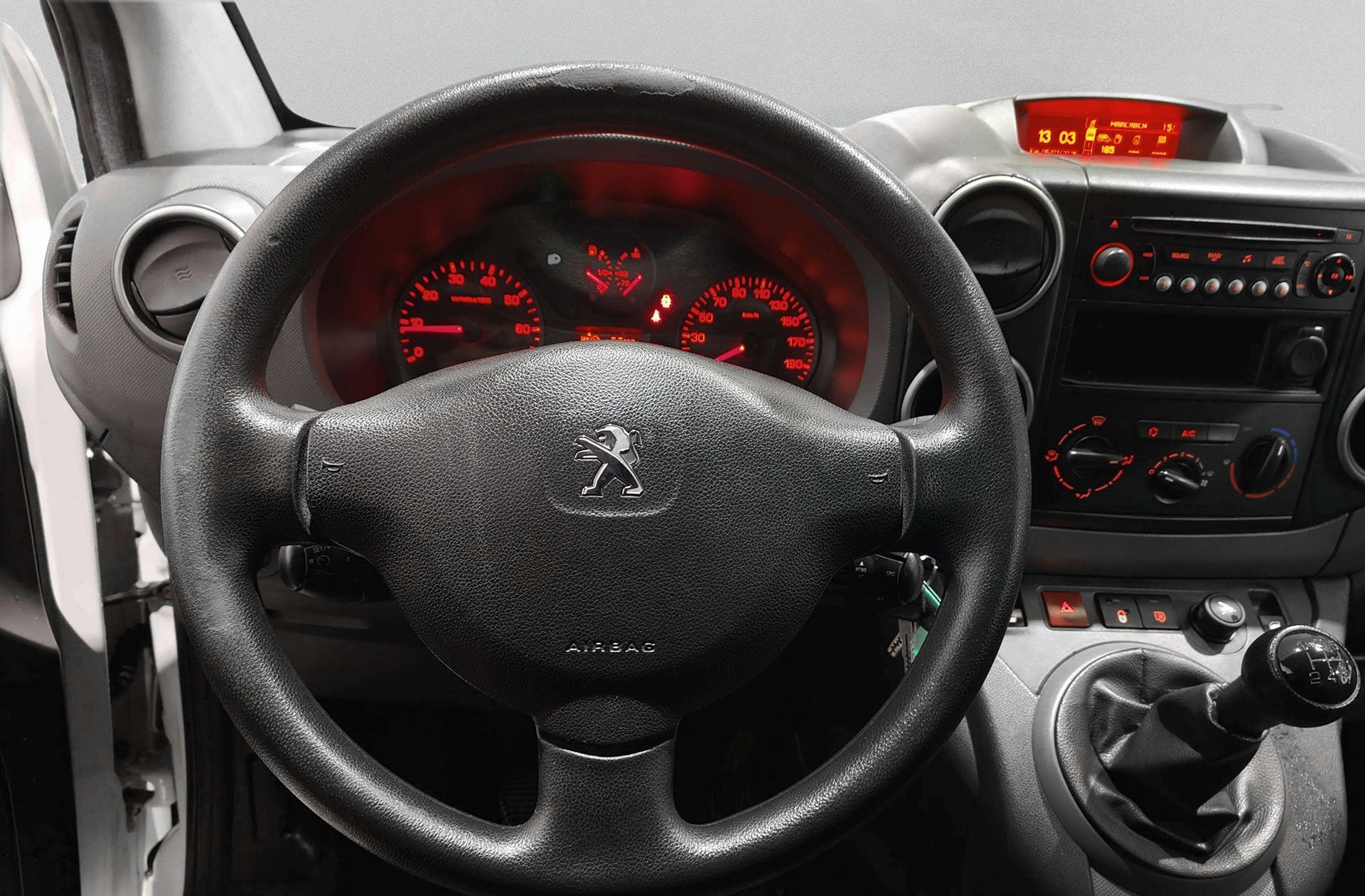 Peugeot Partner Furgon 1.6 BlueHDi Confort L1 - foto 18