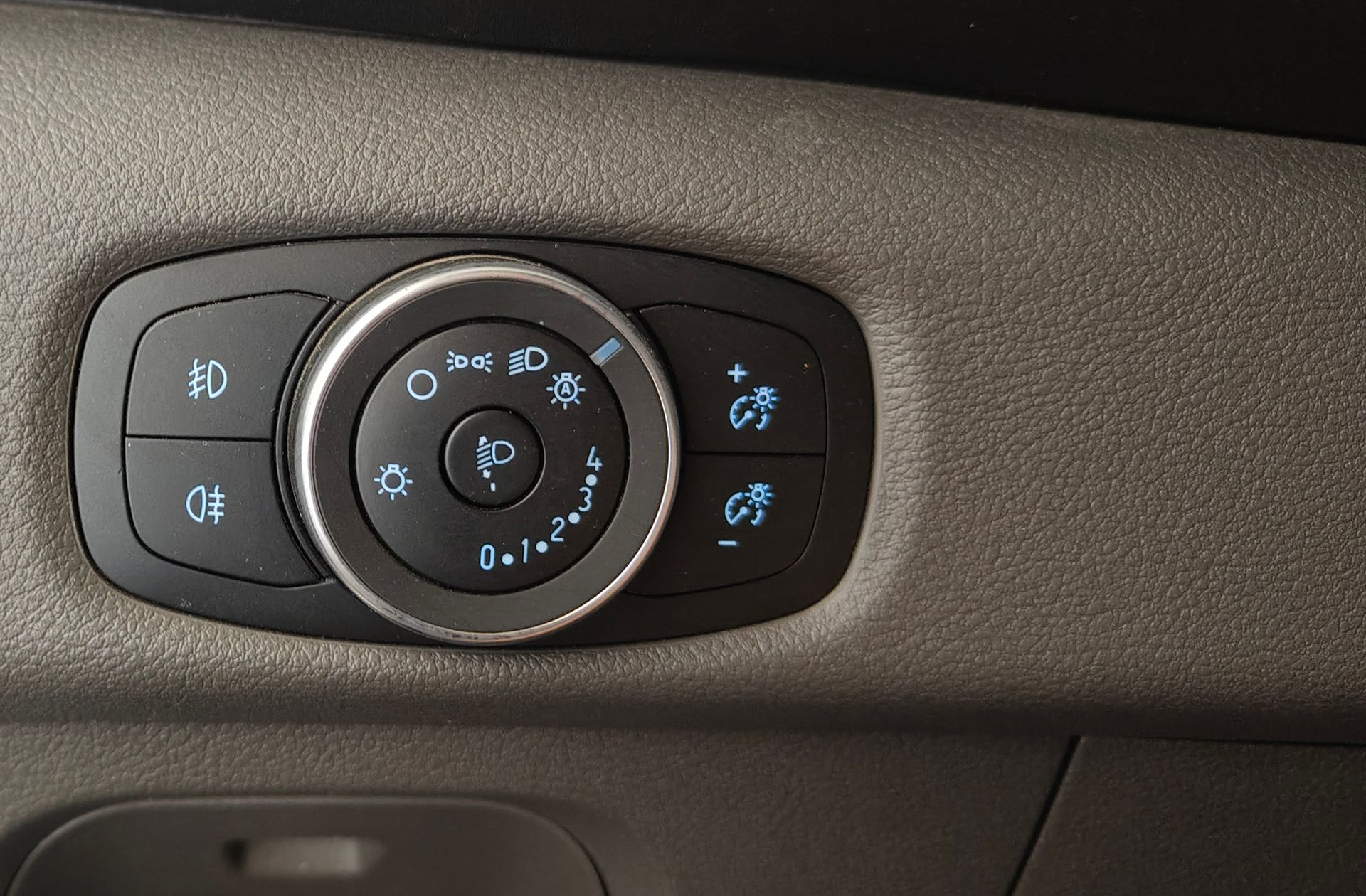 Ford Transit 350 L2H2 Trend FWD HD - foto 17