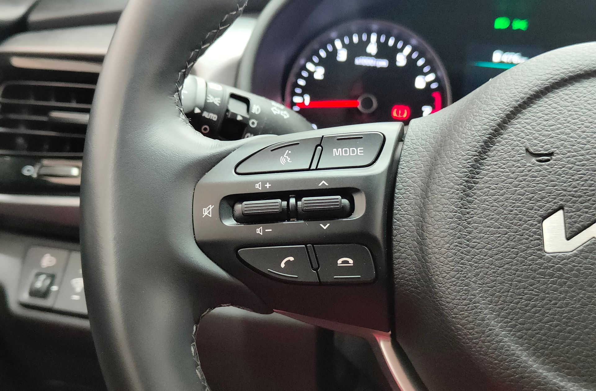 Kia Rio 1.0 T-GDi MHEV iMT Drive - foto 23