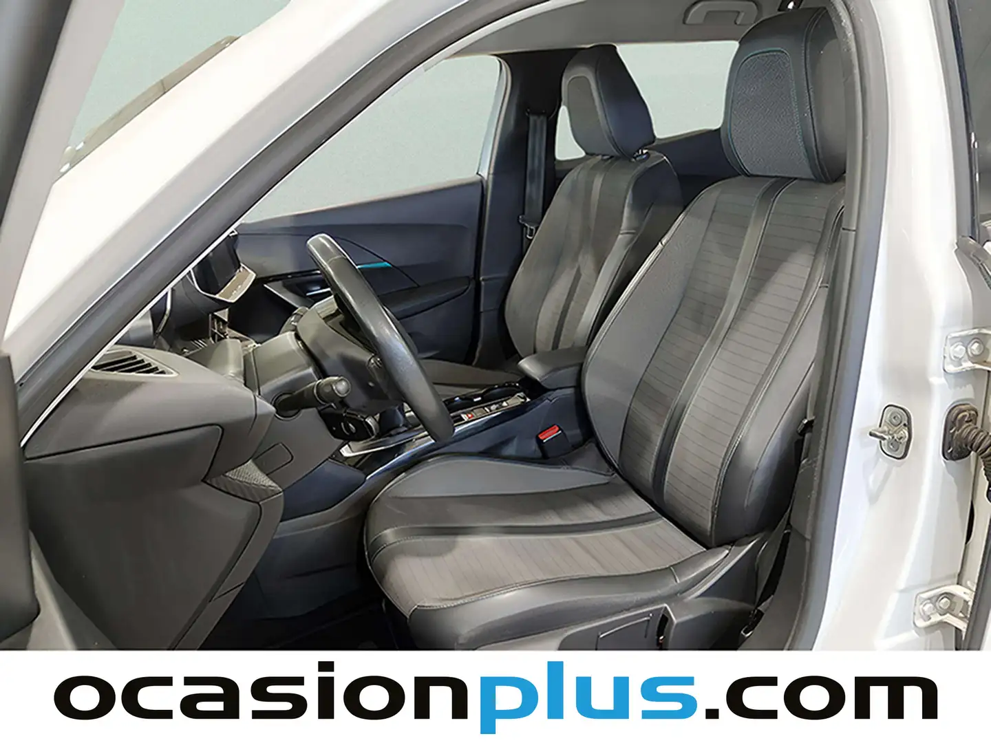 Foto Peugeot 2008 Peugeot 2008 BlueHDi 110 Allure (110 CV)