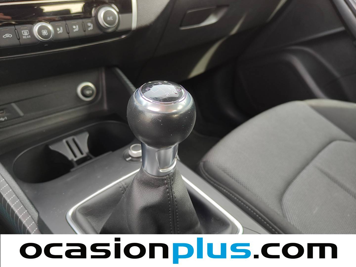 Foto Audi Q2 Audi Q2 sport 35 TFSI 110 kW (150 CV)