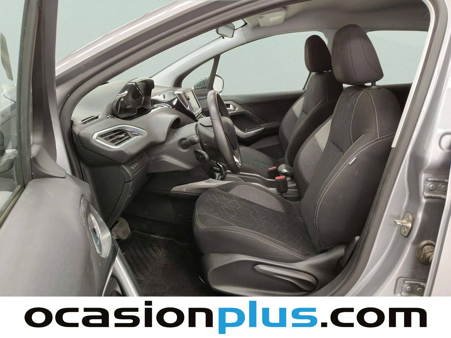 Foto asientos delanteros Peugeot 2008 Peugeot 2008 PureTech 110 S&S Style EAT6 (110 CV)