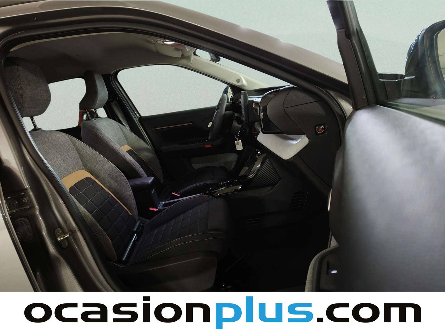Citroën C3 Aircross Citroën C3 Aircross Hybrid 145 Plus e-DCS6 (145 CV) automático