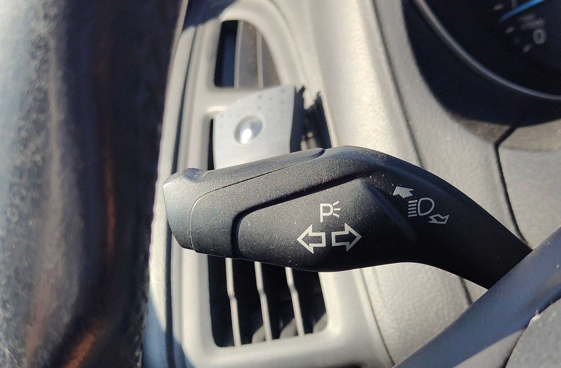 Ford Focus SportBreak 1.0 EcoBoost Business - foto 21