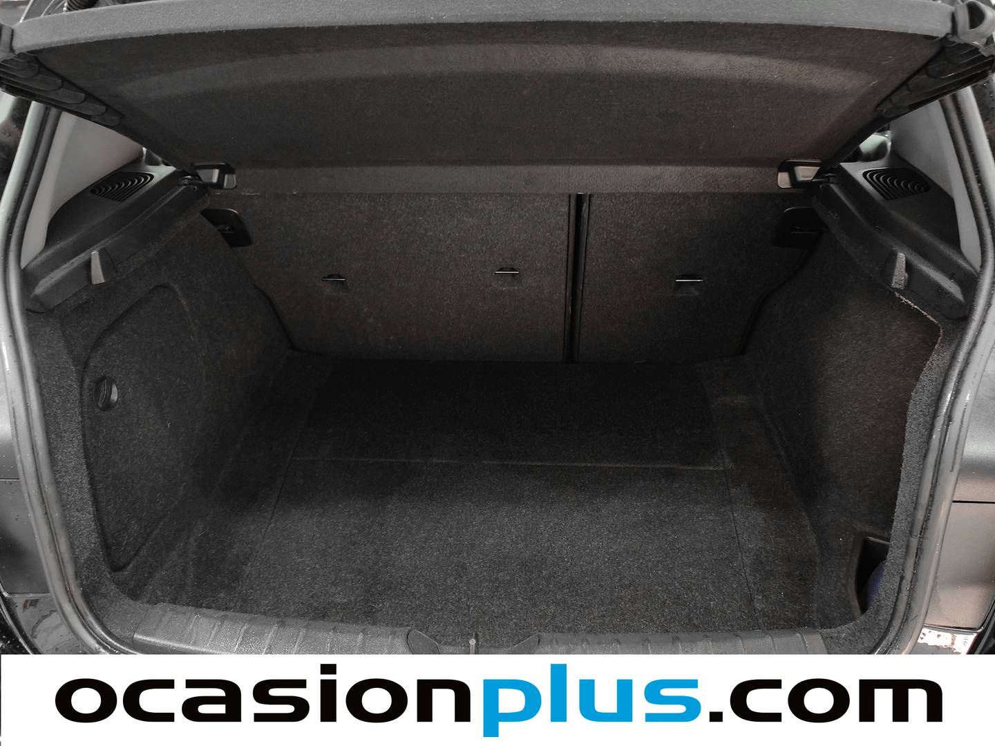 Fotos maletero BMW Serie 1 BMW Serie 1 116i (109 CV)